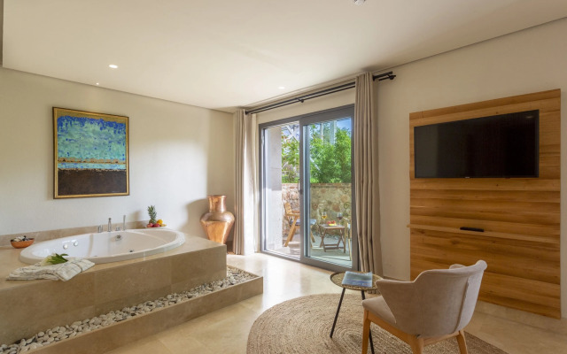 Ecclesia Hotel - Adults Only