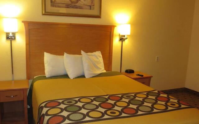 Super 8 Lawrence