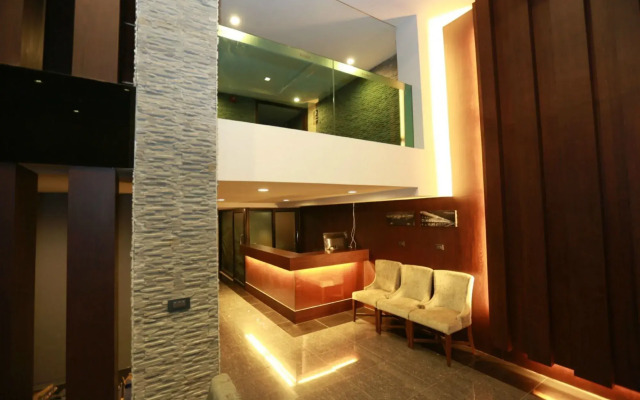 Collection O The Bangkok Airport Link Suite