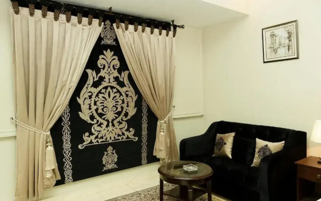 Diamond Lodge karachi