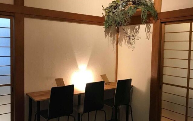 Guesthouse-Lahar- Hostel