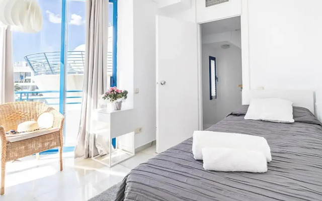 Marbella Pool House Ph77 on sea Shore