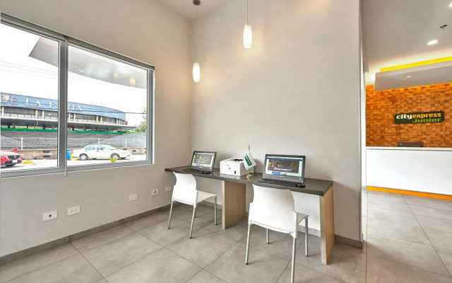 City Express Junior by Marriott San Luis Potosi Carranza