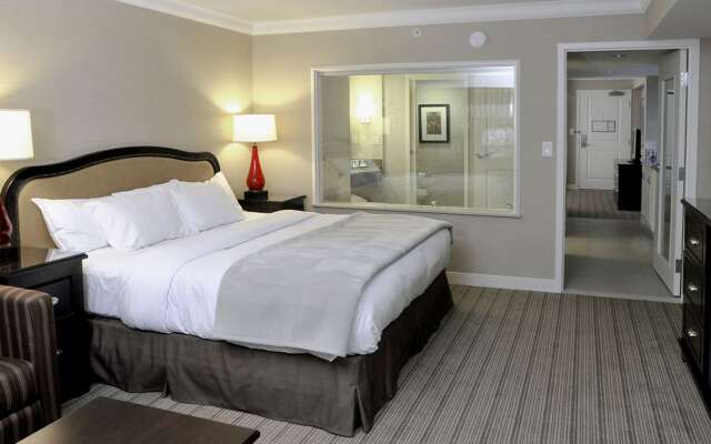 Hilton Niagara Falls/Fallsview Hotel & Suites