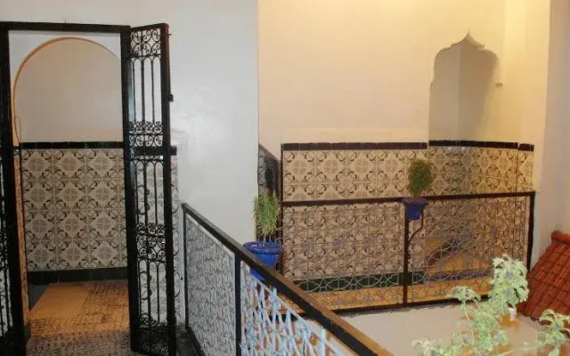 Full Moon Hostel