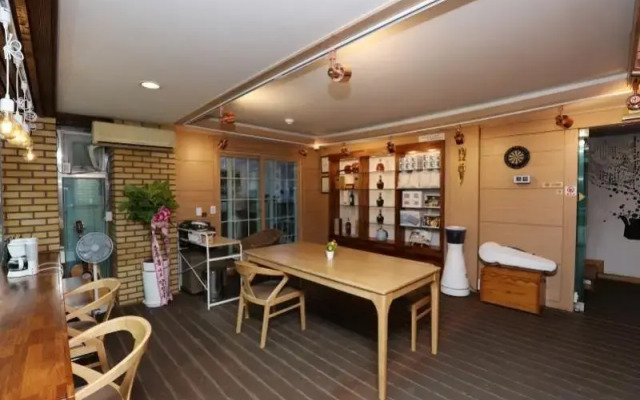 Pocheon All Seasons Pension