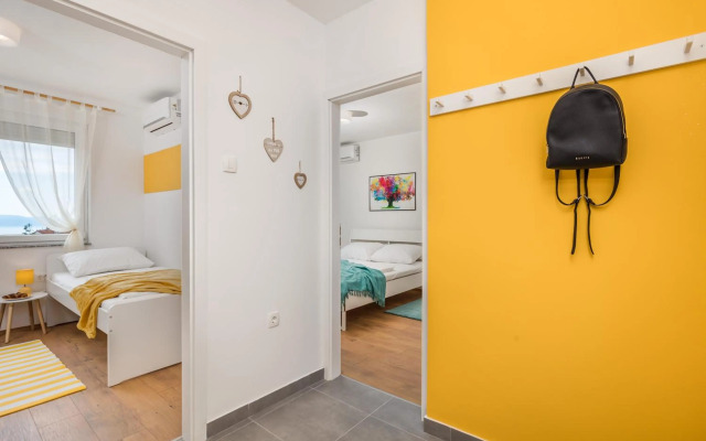 Victory Sea View Apartment