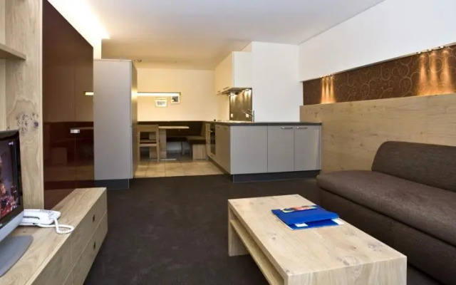 Aparthotel Tschanun Garni