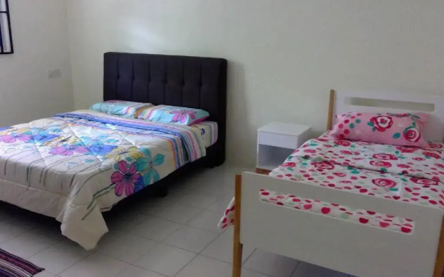 City Centre Homestay Kuching