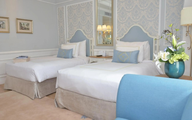 Noor Hotel