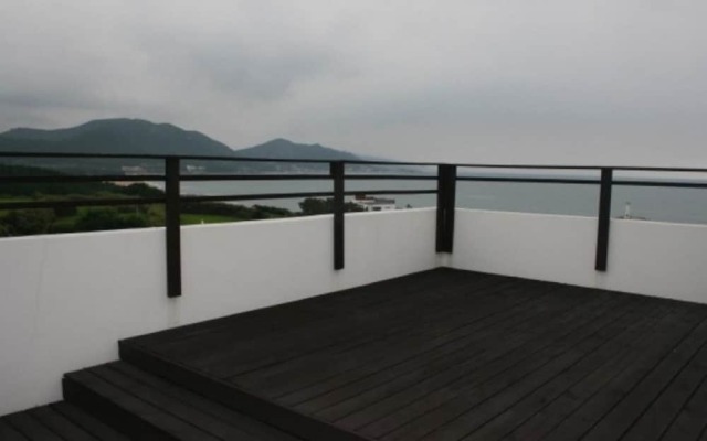 Pohang Hwajin Beach Pension