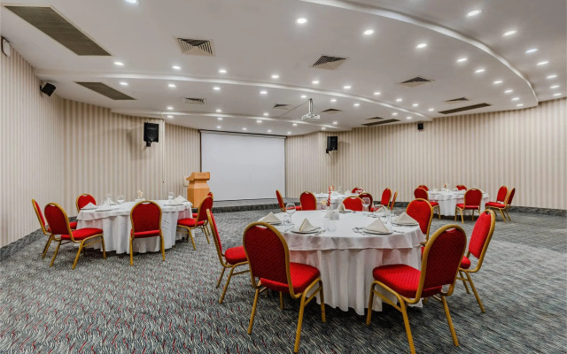 Ramada Plaza by Wyndham Izmir