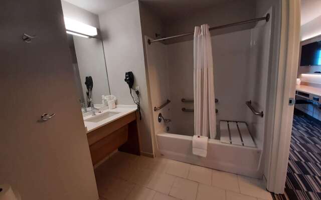 Microtel Inn & Suites by Wyndham Loveland