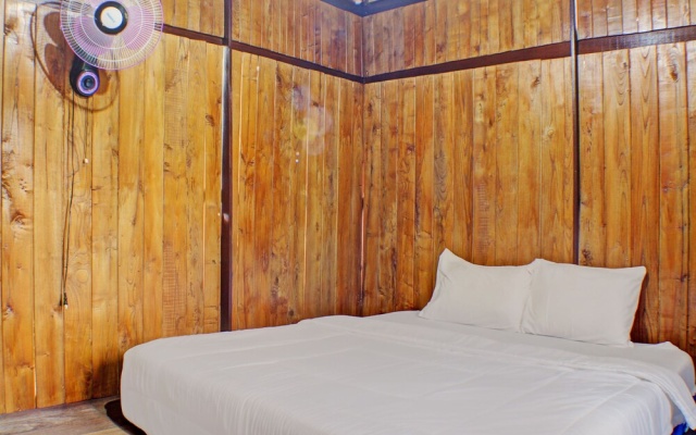 Capital O 92681 Randu Mas Hotel & Resort Taman Purbakala – Guest Rooms – Bandar Lampung