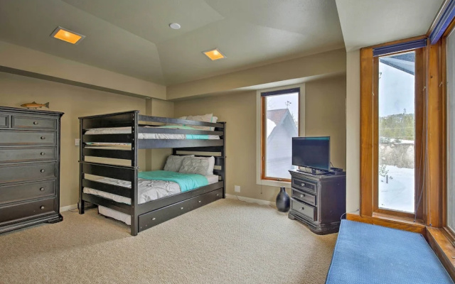 Luxurious Grand Lake Vacation Rental w/ Hot Tub! - фото 5