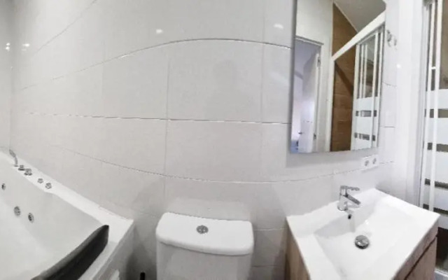 #2# Apartamento con JACUZZI XL Sevilla Centro