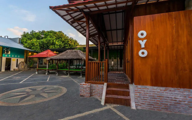 OYO 1427 Azzahra Guest House Syariah