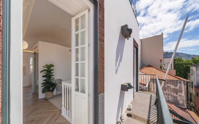 FAA Belas Artes by An Island Apart