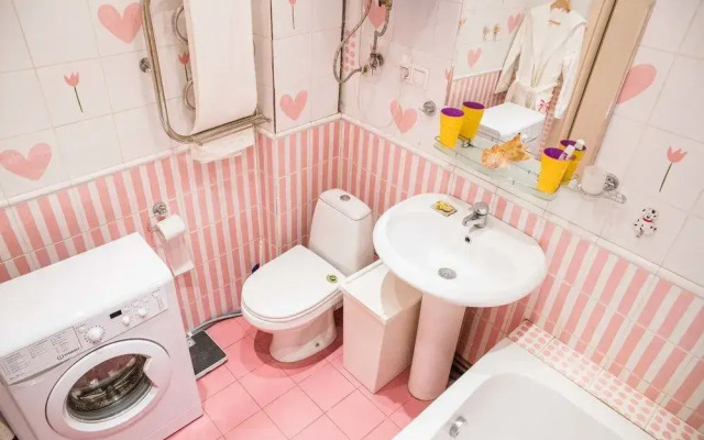 Funny Dolphins Apartments Novoslobodskaya