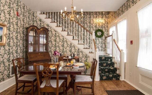 The Rochester Inn, A Historic Hotel