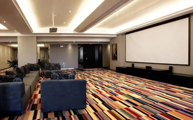 Lemon Hotel