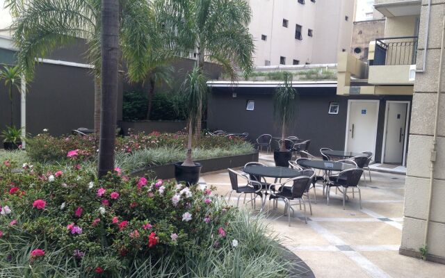Higienopolis Hotel & Suites