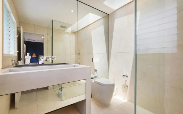 Your Luxury Escape One Coral
