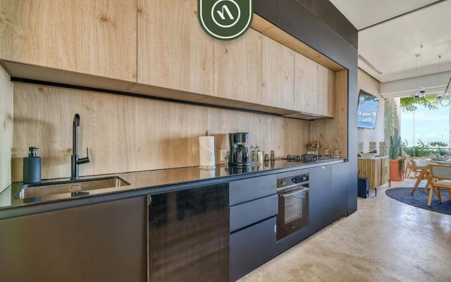 Luxury 1BR Condo With Private Terrace - Ocean View