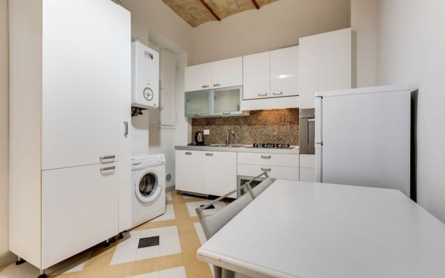 Monti Colosseum Apartment-Urbana