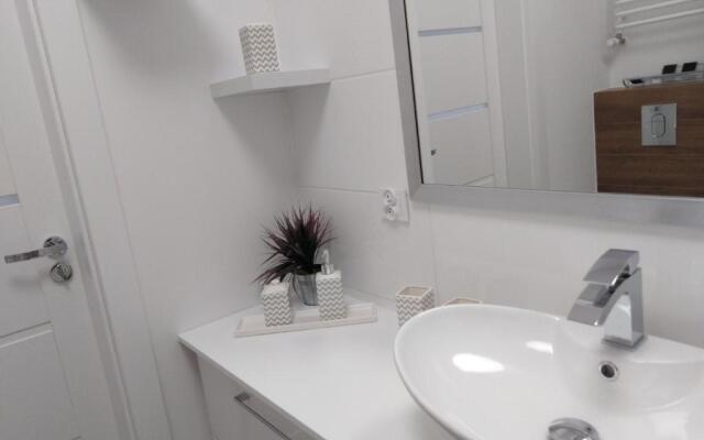 Apartament Manhattan os.Jarzębinowe