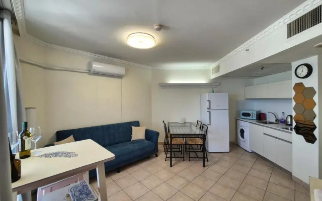 Beach Apartment Bat Yam
