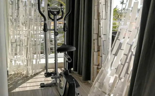 Truecost Rooftop Pool