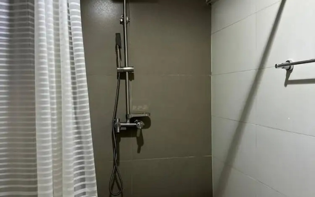 Luxurious Abuja Apartment With Private Entrance & Central AC