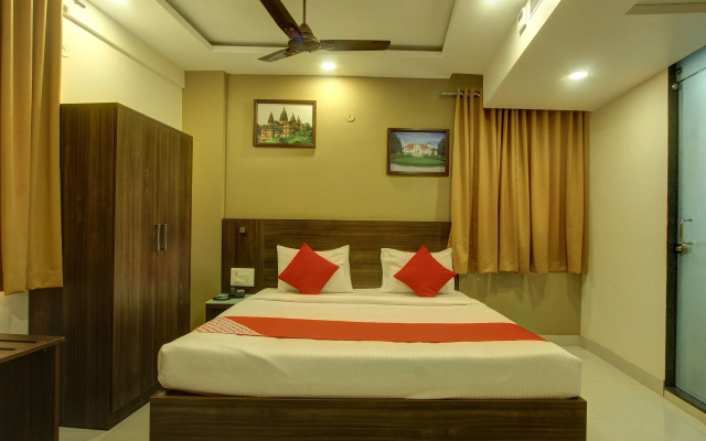 OYO 26698 Hotel Shringar Palace
