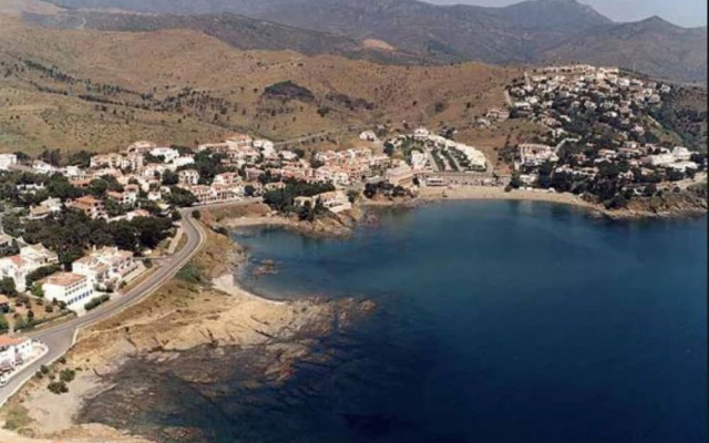 106313 - Apartment in Llança