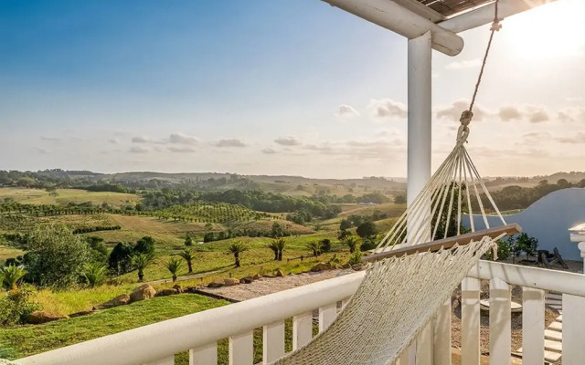 Your Luxury Escape - Bisque House