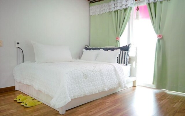 Namhae Blue Bird Pension