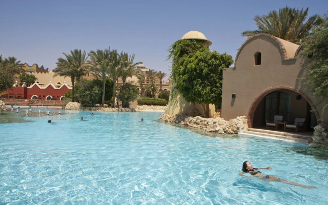 The Grand Makadi