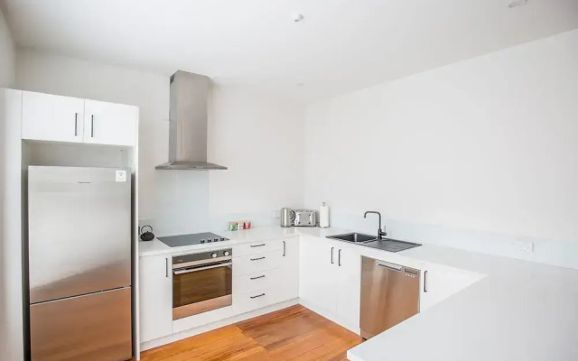 Provincial Apartment 2