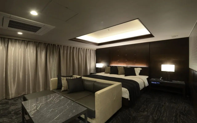 Meguro Holic Hotel