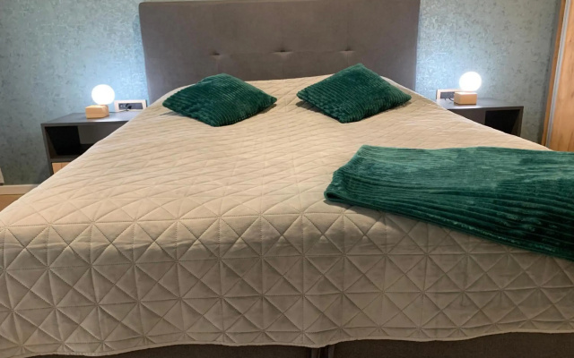 Park Lake Suite