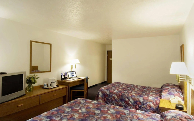Americas Best Value Inn - Frankfort