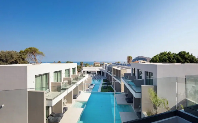 Phos Hotel Adults Only