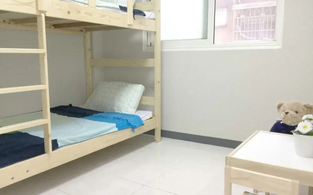 Backpackers' Hostel Taoyuan Airport
