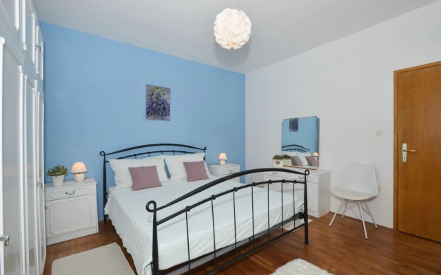 Paž - 28m From the Beach - A1