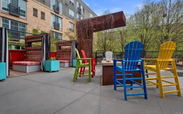 Cozysuites Mill District Pool gym 02