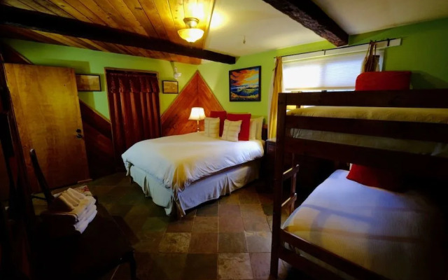 Yosemite Guest Houses