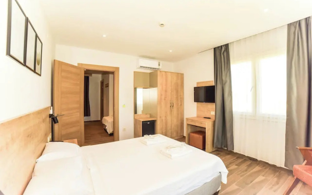 Porta Trakis Hotel