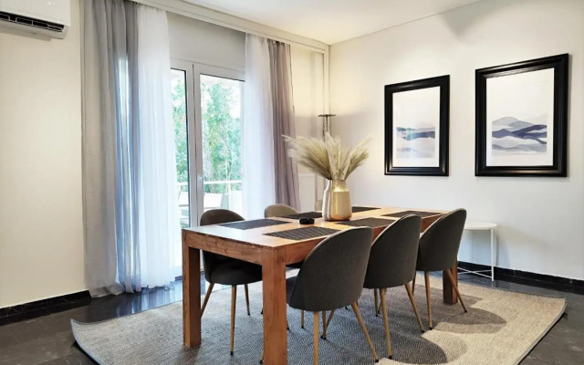 Etolou B5 - by Verde Apartments