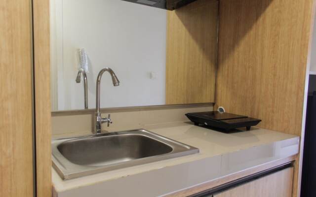 Unique and Fresh 2BR Parkland Avenue Apartment